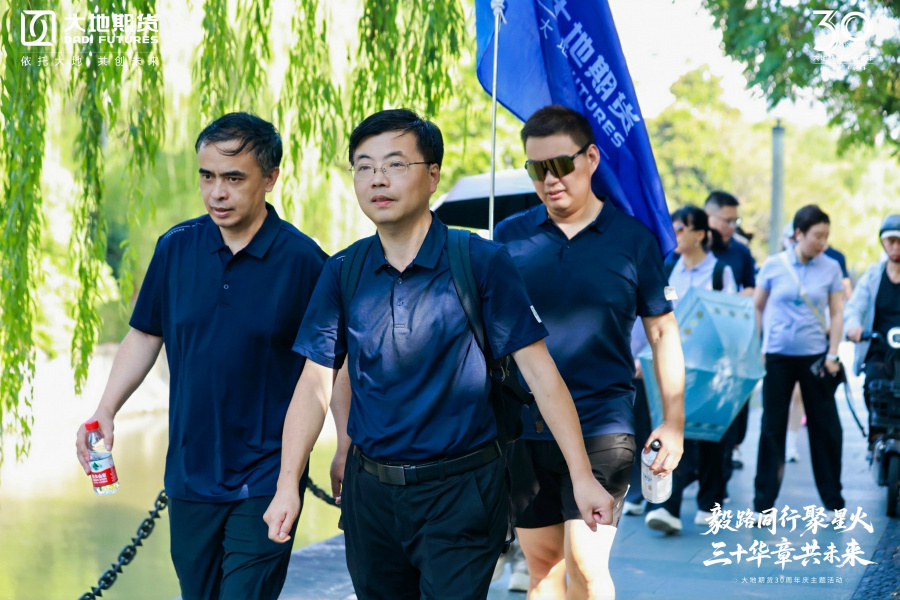 1761031105894586nQ0c.jpg GH3A8132-opq3952200955.jpg